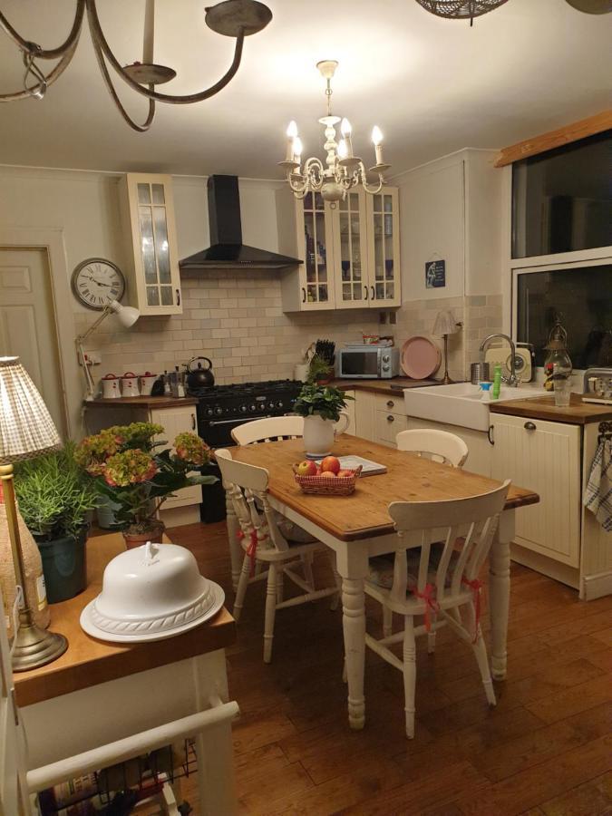 Judy'S B&B Private Home Cardiff Luaran gambar