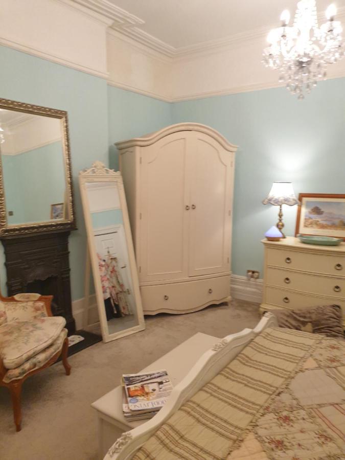 Judy'S B&B Private Home Cardiff Luaran gambar