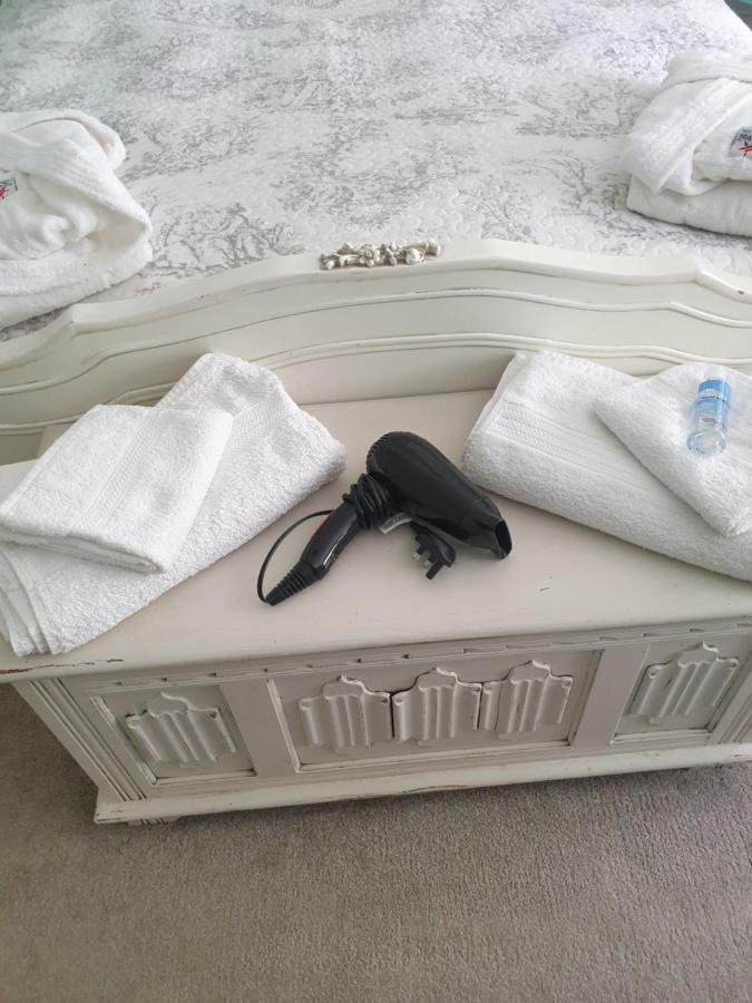 Judy'S B&B Private Home Cardiff Luaran gambar